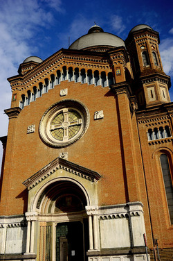 MODENA centro storico. Fotografie di Giulio Azzarello ©2016. MODENA centro storico. Fotografie di Giulio Azzarello ©2016.
