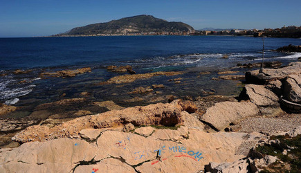 TRAPANI il centro storico il porto il mare la colombaia. Fotografie di Giulio Azzarello ©2014. TRAPANI il centro storico il porto il mare la colombaia. Fotografie di Giulio Azzarello ©2014.