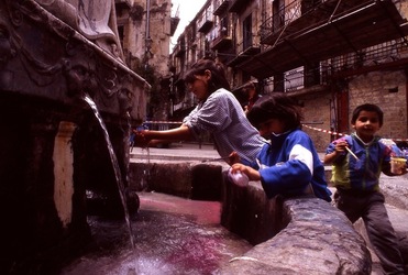 VUCCIRIA anni 90. Fotografie di Giulio Azzarello ©2022. VUCCIRIA anni 90. Fotografie di Giulio Azzarello ©2022.