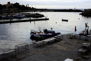 MERCATO del PESCE fotografie di Giulio Azzarello &copy;2019.
