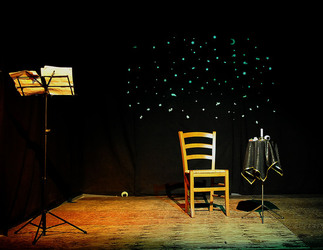 CLOCHARD uno spettacolo di e con Ludovico Caldarera. Fotografie di Giulio Azzarello &copy;2017.