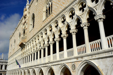 PIAZZA SAN MARCO A VENEZIA fotografie di Giulio Azzarello &copy;2016.