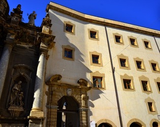 CENTRO STORICO di Palermo fotografie di Giulio Azzarello &copy;2019.