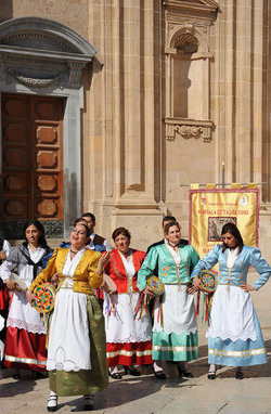 GRUPPO FOLK SICILIANO a Marsala. Fotografie di Giulio Azzarello &copy;2014.
