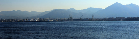 IL GOLFO E IL PORTO DI PALERMO. Fotografie di Giulio Azzarello &copy;2015 2016.