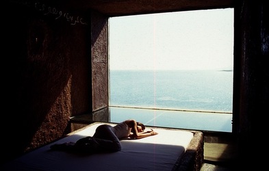 ATELIER SUL MARE fotografie di Giulio Azzarello &copy;2021.