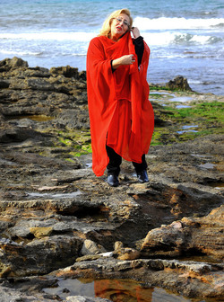 SARA FAVARO attrice e scrittrice italiana. Fotografie di Giulio Azzarello &copy;2015 2016.