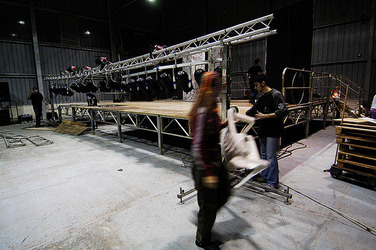 NOTREDAM de PARIS con giovani artisti. Fotografie di Giulio Azzarello ©2014. NOTREDAM de PARIS con giovani artisti. Fotografie di Giulio Azzarello ©2014.