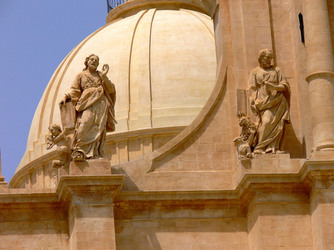 IL BAROCCO DI NOTO in Sicilia panoramiche e particolari. Fotografie di Giulio Azzarello &copy;2014.