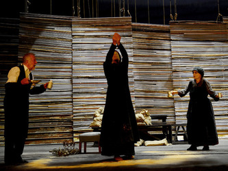 TEATRO stabile BIONDO di Palermo. Primo spettacolo stagione 2015 2106. Foto di Giulio Azzarello &copy;.