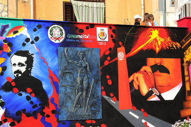 IL MURO DELL ANTIMAFIA e della legalit&agrave; a Partinico in Sicilia. Fotografie di Giulio Azzarello &copy;2014.