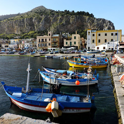 MONDELLO di inverno. Fotografie di Giulio Azzarello &copy;2016.