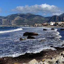 COSTA SICILIANA. Fotografie di Giulio Azzarello &copy;2022.