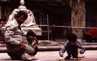 VUCCIRIA anni 90. Fotografie di Giulio Azzarello ©2022. VUCCIRIA anni 90. Fotografie di Giulio Azzarello ©2022.