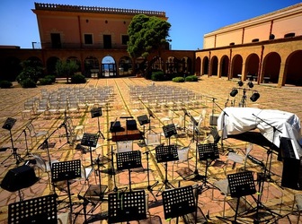 BACKSTAGE fotografie di Giulio Azzarello ©2020.