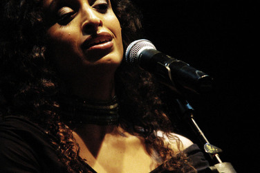 NOA artista musicista israeliana. Fotografie di Giulio Azzarello &copy;2014.