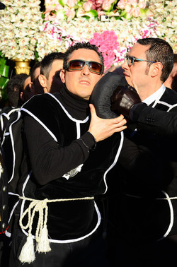 PROCESSIONI religiose per la Pasqua a Palermo. Fotografie di Giulio Azzarello ©2016. PROCESSIONI religiose per la Pasqua a Palermo. Fotografie di Giulio Azzarello ©2016.