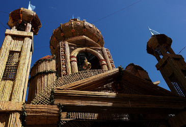 GLI ARCHI DI PASQUA a San Biagio Platani in Sicilia. Fotografie di Giulio Azzarello &copy;2014.