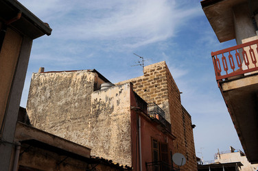 IL MURO DELL ANTIMAFIA e della legalit&agrave; a Partinico in Sicilia. Fotografie di Giulio Azzarello &copy;2014.