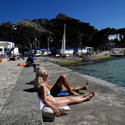 MONDELLO. Fotografie di Giulio Azzarello ©2024. MONDELLO. Fotografie di Giulio Azzarello ©2024.