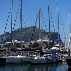 PALERMO. Fotografie di Giulio Azzarello ©2022. PALERMO. Fotografie di Giulio Azzarello ©2022.