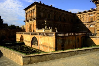 FIRENZE PALAZZO PITTI e GIARDINO DI BOBOLI. Fotografie di Giulio Azzarello &copy;2022.
