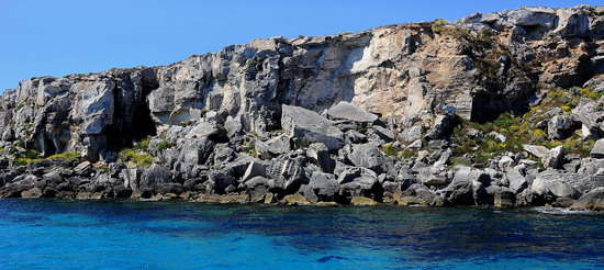 ISOLA DI FAVIGNANA in Sicilia. Visioni panoramiche o particolari. Fotografie di Giulio Azzarello ©2014. ISOLA DI FAVIGNANA in Sicilia. Visioni panoramiche o particolari. Fotografie di Giulio Azzarello ©2014.