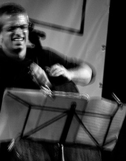 GIOVANNI SOLLIMA in concerto. Fotografie di Giulio Azzarello &copy;2014.