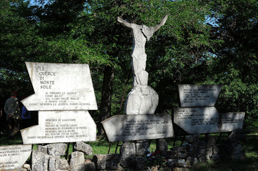 IL PARCO DELLA MEMORIA DI MONTESOLE Marzabotto . Fotografie di Giulio Azzarello &copy;2014.
