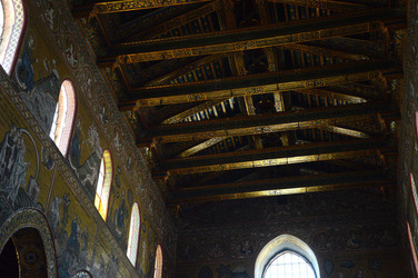 MONREALE in Sicilia con il suo Duomo e il Chiostro panoramiche e particolari. Fotografie di Giulio Azzarello &copy;2014.