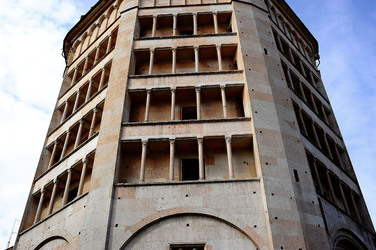 PARMA centro storico. Fotografie di Giulio Azzarello &copy;2016.