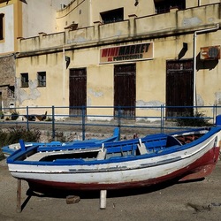 ISOLA. Fotografie di Giulio Azzarello &copy;2024.