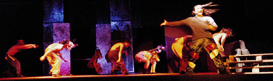 NOTREDAM de PARIS con giovani artisti. Fotografie di Giulio Azzarello ©2014. NOTREDAM de PARIS con giovani artisti. Fotografie di Giulio Azzarello ©2014.