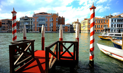 LUNGOMARE di VENEZIA. Fotografie di Giulio Azzarello &copy;2016.
