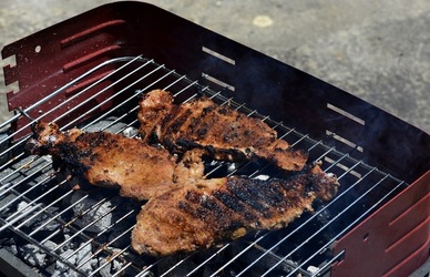 CARNE RUSTICA fotografie di Giulio Azzarello ©2019. CARNE RUSTICA fotografie di Giulio Azzarello ©2019.