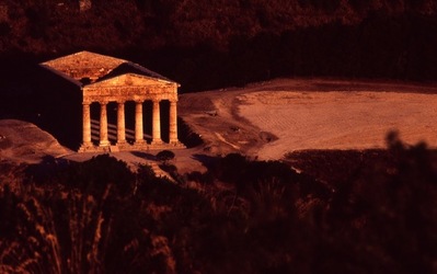 ALBE TEATRALI A SEGESTA fotografie di Giulio Azzarello &copy;2021.