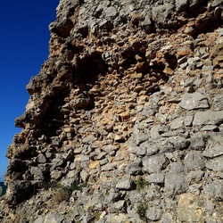 RUDERE DI PIETRA. Fotografie di Giulio Azzarello &copy;2022.