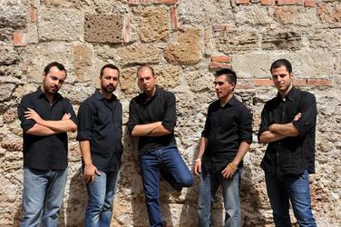 GIACOMO CUTICCHIO e il suo ensemble musicale. Fotografie di Giulio Azzarello &copy;2014.