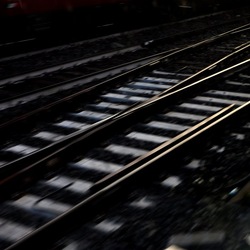 TRENO fotografie di Giulio Azzarello ©2020. TRENO fotografie di Giulio Azzarello ©2020.