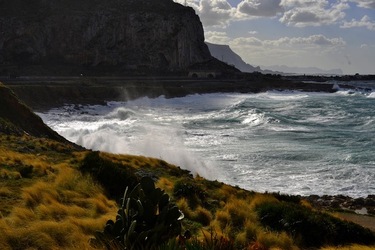 COSTA SICILIANA fotografie di Giulio Azzarello &copy;2020.