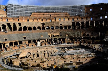 COLOSSEO Roma. Fotografie di Giulio Azzarello ©2020. COLOSSEO Roma. Fotografie di Giulio Azzarello ©2020.