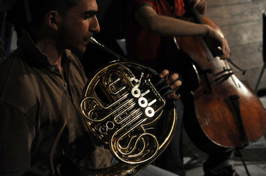 GIACOMO CUTICCHIO e il suo ensemble musicale. Fotografie di Giulio Azzarello &copy;2014.