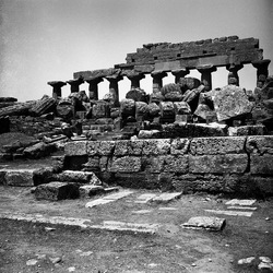 ARCHEO fotografie di Giulio Azzarello ©2021. ARCHEO fotografie di Giulio Azzarello ©2021.