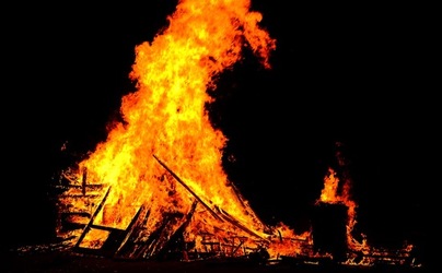 LA VAMPA DI SAN GIUSEPPE a Palermo. Fotografie di Giulio Azzarello ©2018. LA VAMPA DI SAN GIUSEPPE a Palermo. Fotografie di Giulio Azzarello ©2018.