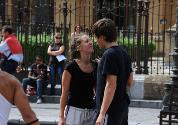 DANZE URBANE contemporanee per le vie di Palermo. Fotografie di Giulio Azzarello &copy;2014.