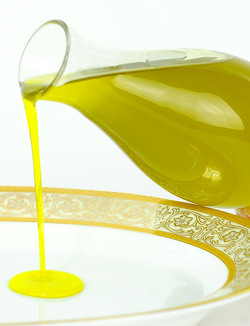 OLIO DI OLIVA di Sicilia. Fotografie di Giulio Azzarello &copy;2016.