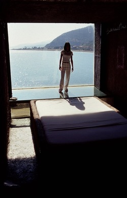 ATELIER SUL MARE fotografie di Giulio Azzarello &copy;2021.