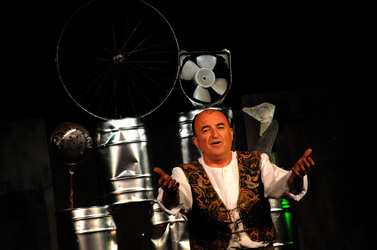 MARCO RENZI e il suo teatro. Fotografie di Giulio Azzarello ©2014.