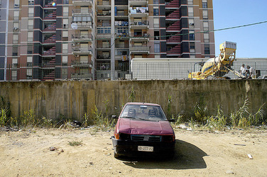 LIBRINO quartiere periferico di Catania. Fotografie di Giulio Azzarello &copy;2014.