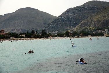 MONDELLO. Fotografe di Giulio Azzarello &copy;2023.